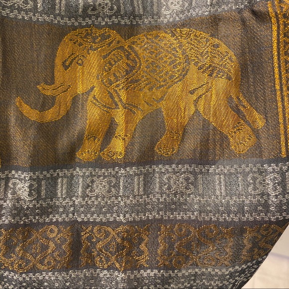 ⚡️2 for $20 NWOT Thai Silk Scarf - Picture 2 of 4